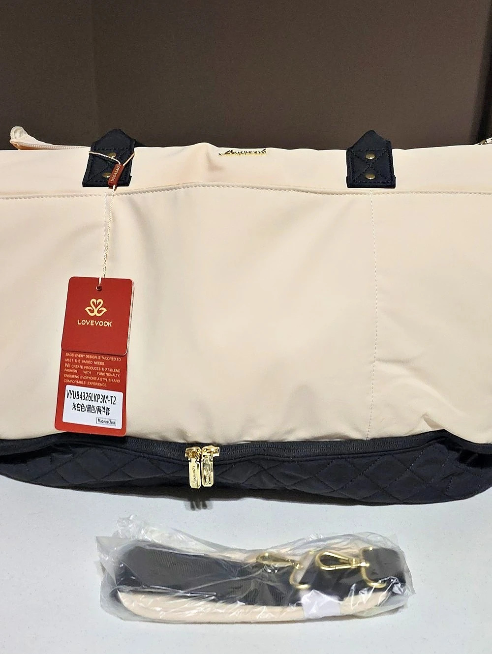 Lovevook Travel Bag in Cream & Black NWT